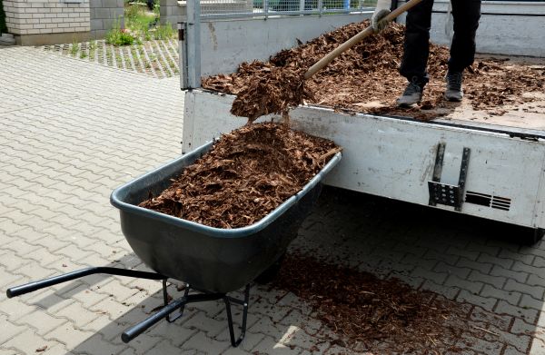 Bulk Mulch Delivery in Mechanicsville