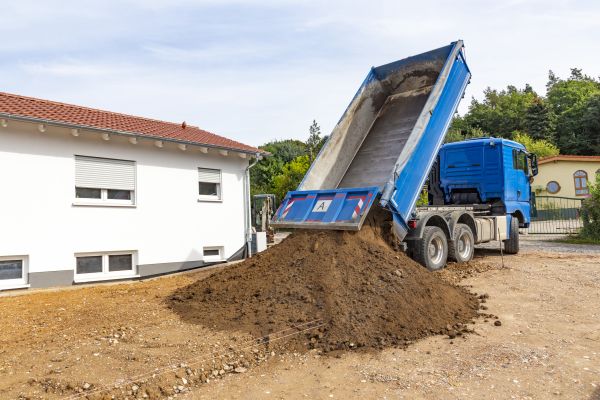 Garden Dirt Delivery in Mechanicsville